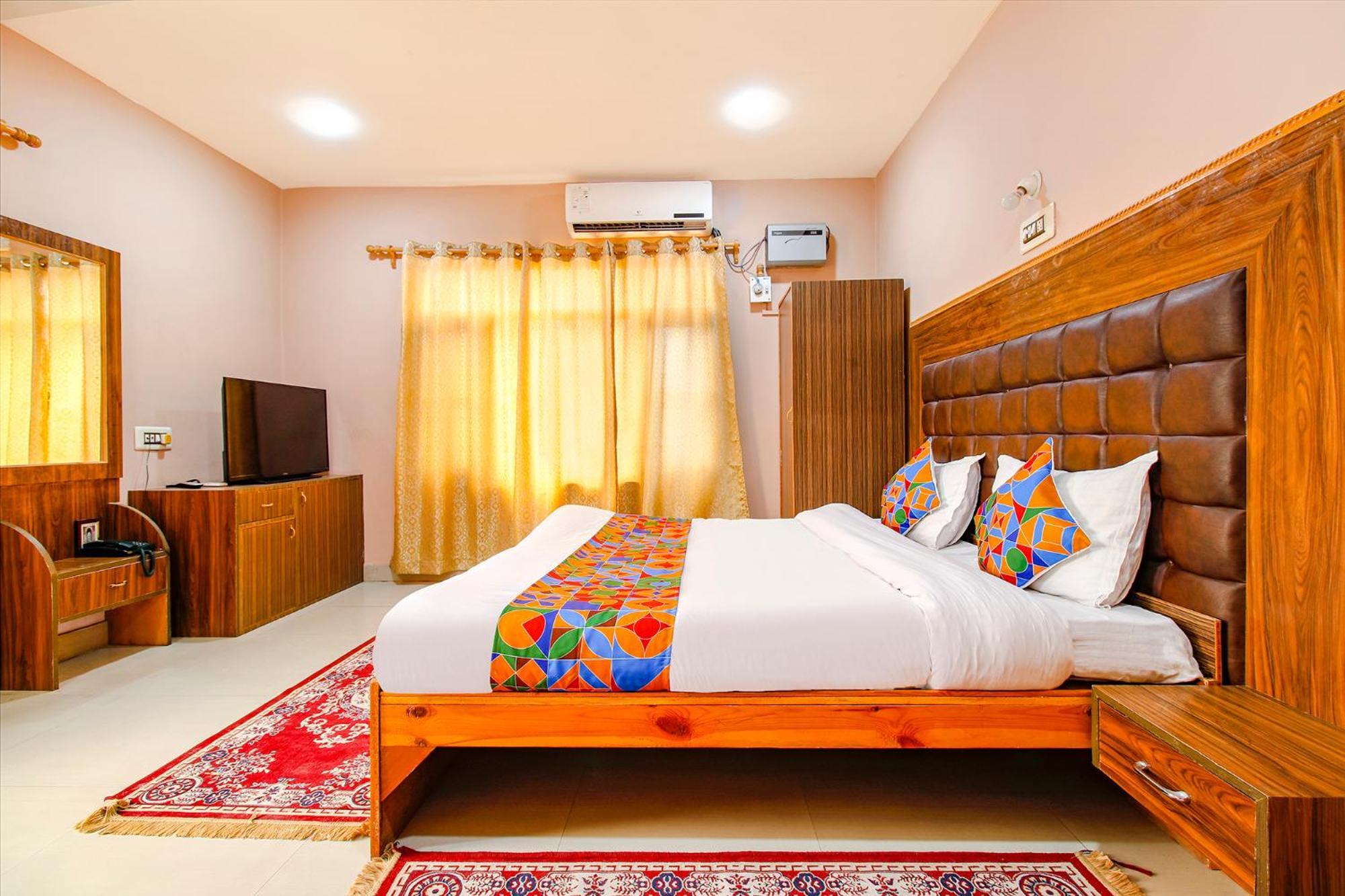 Fabhotel Grand Comforts Haidarpur Esterno foto