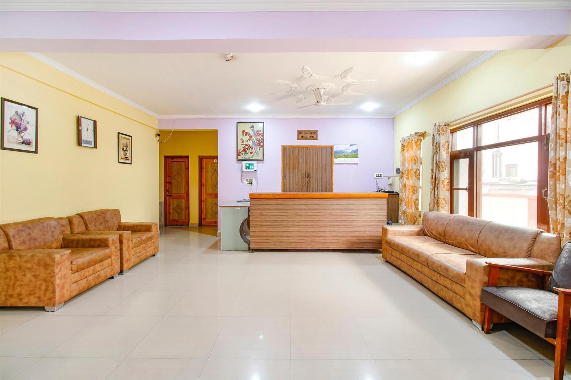 Fabhotel Grand Comforts Haidarpur Esterno foto